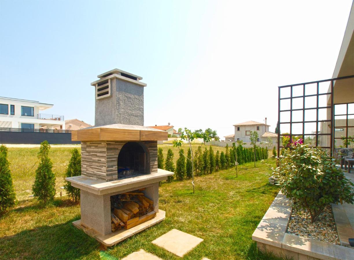 Villa Monteci 2052 Galižana Buitenkant foto