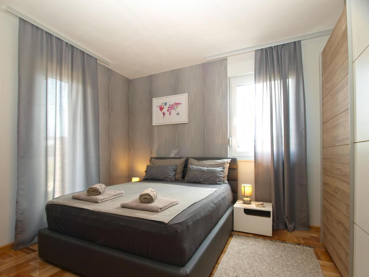 Villa Monteci 2052 Galižana Buitenkant foto