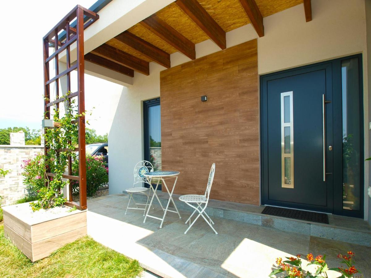 Villa Monteci 2052 Galižana Buitenkant foto